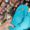 Havaianas Slim Square Glitter Neon + Pin Meninas Super Poderosas
