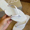 Chinelo de Dedo Arezzo Rasteira Z191280002