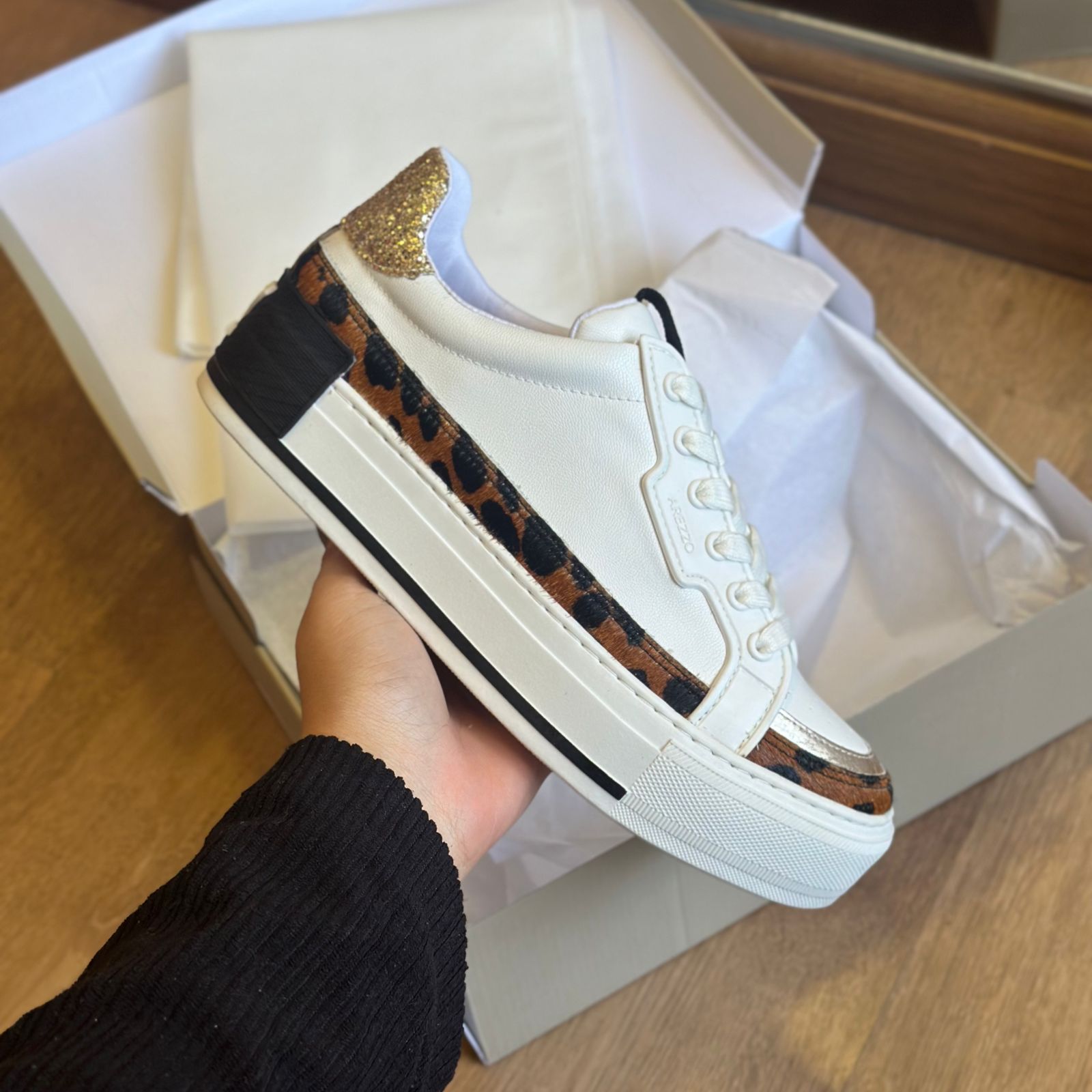 Tênis Arezzo Flatform Amarração A112180044 – Armazém dos Chinelos