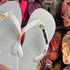 Havaianas Top + Placa Logo + Pin Sol e Água de Coco