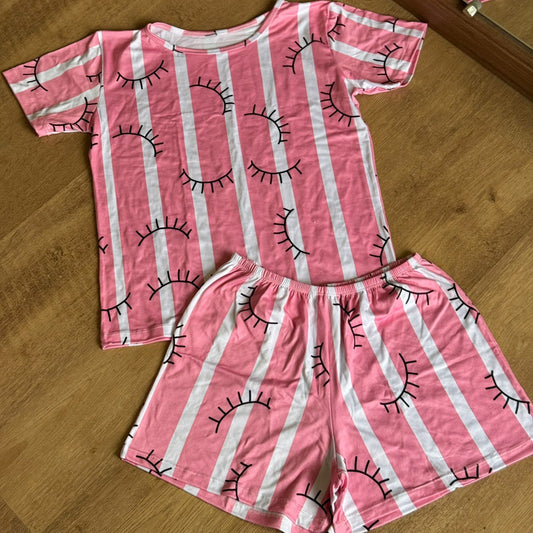 Conjunto Pijama Cílios & Listras (Rosa)