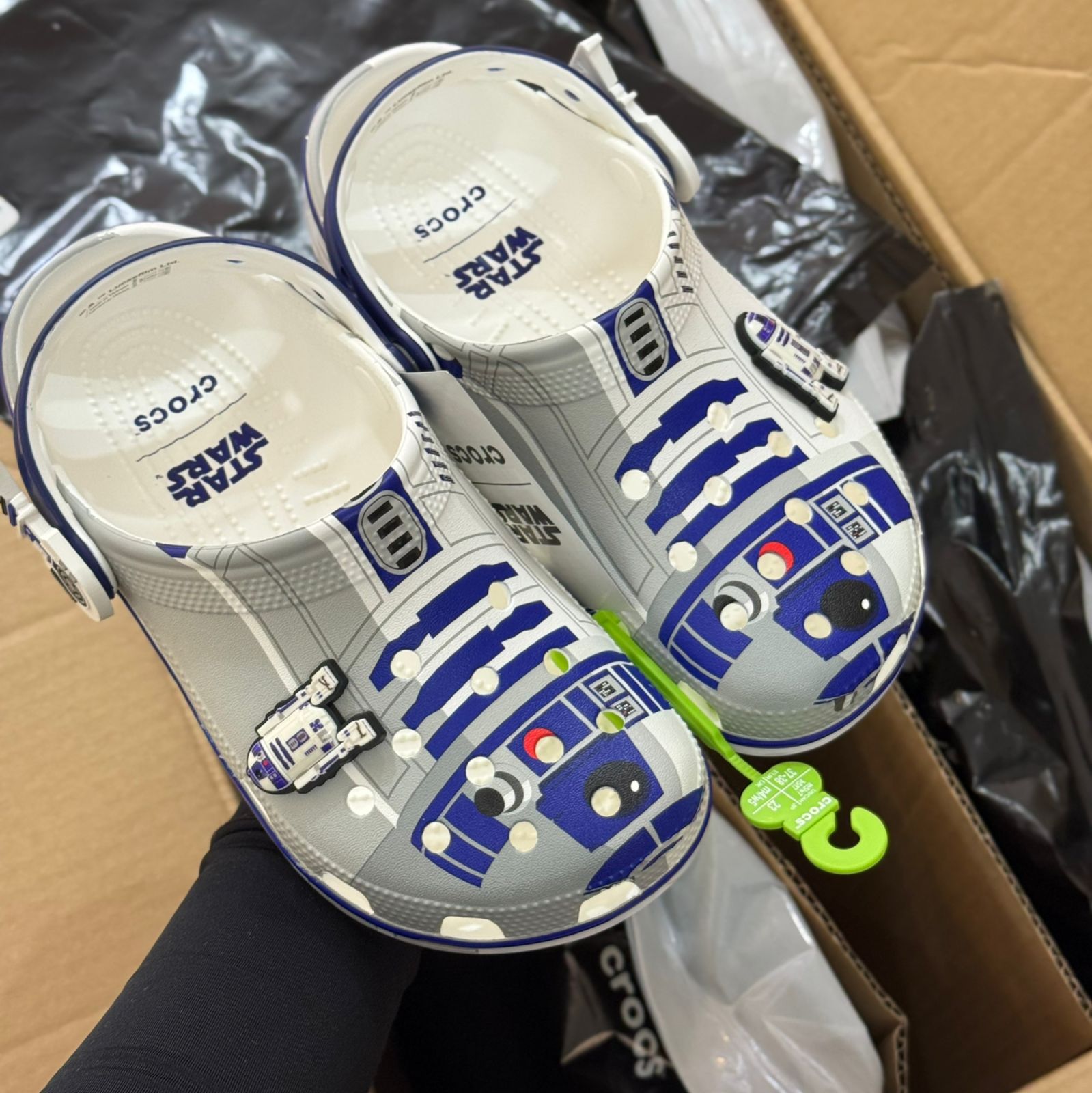 ☆新品未開封☆STAR WARS × crocs R2-D2 27cm Crocs Star Wars Classic R2D2 – Armazém dos Chinelos