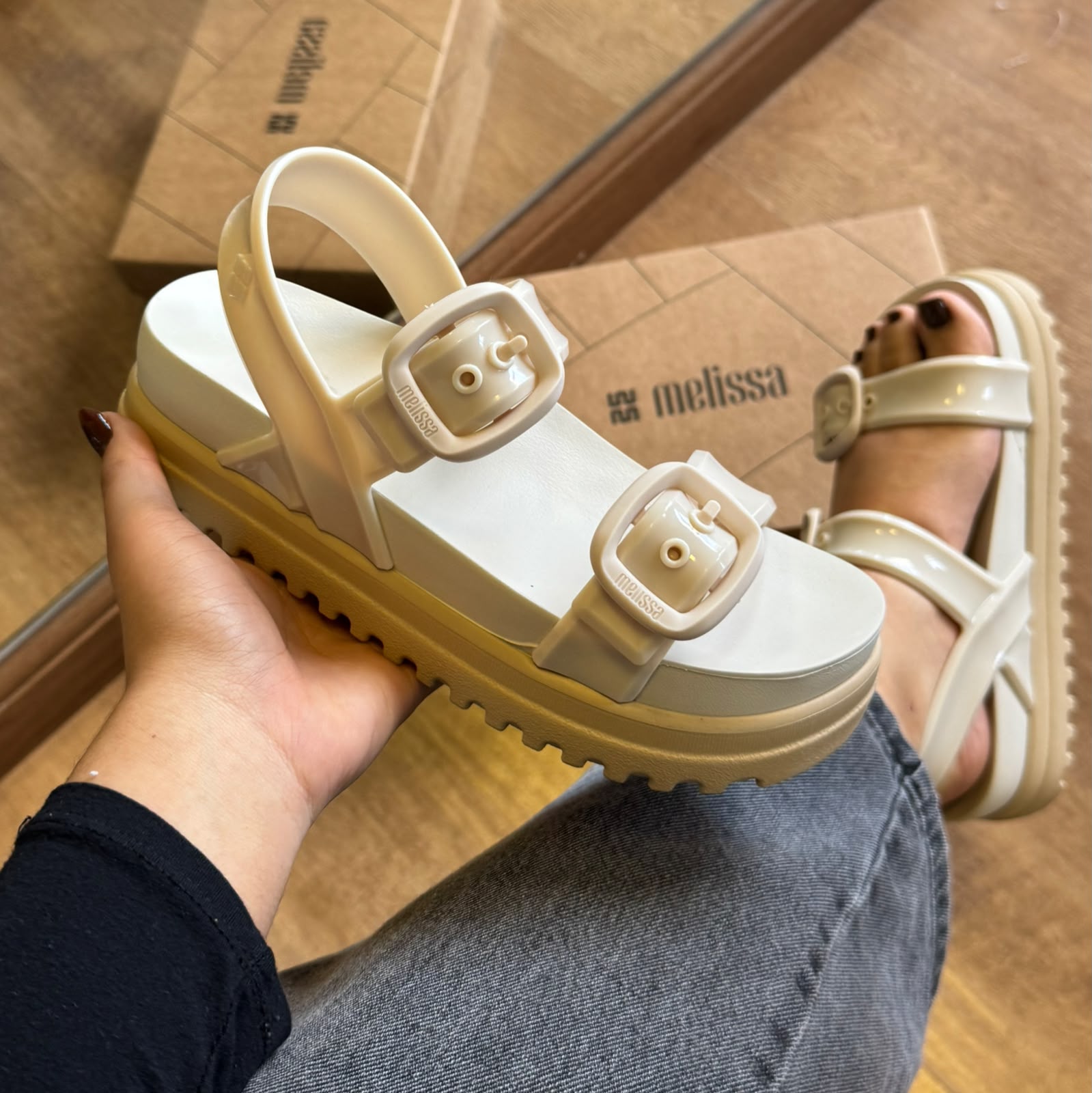 mellowさん　503570 Melissa Cozy Sandal Platform 38077 – Armazém dos Chinelos