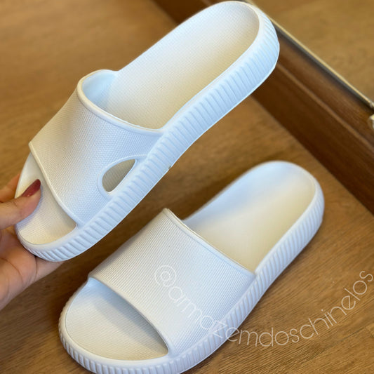 Chinelo Nuvem