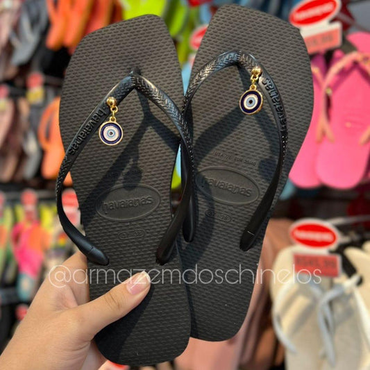 Havaianas Slim Square + Pingente de olho grego - Armazém dos Chinelos