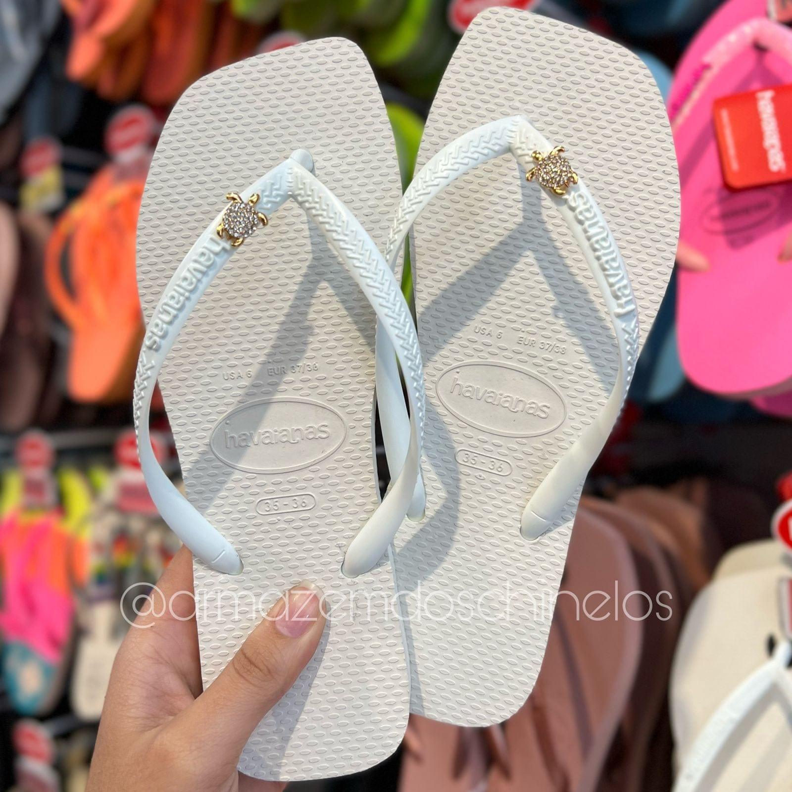 Havaianas Slim Square + Pingente de Tartaruga - Armazém dos Chinelos