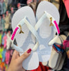 Havaianas Top (Branco) + Pingente placa logo e Pingente sereia - Armazém dos Chinelos