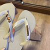 Havaianas Top + Placa Logo + Pin Tartaruga + Pin Âncora + Pin Coração
