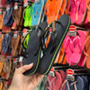 Havaianas Brasil + Placa Logo + Pin Tucano e Coqueiro