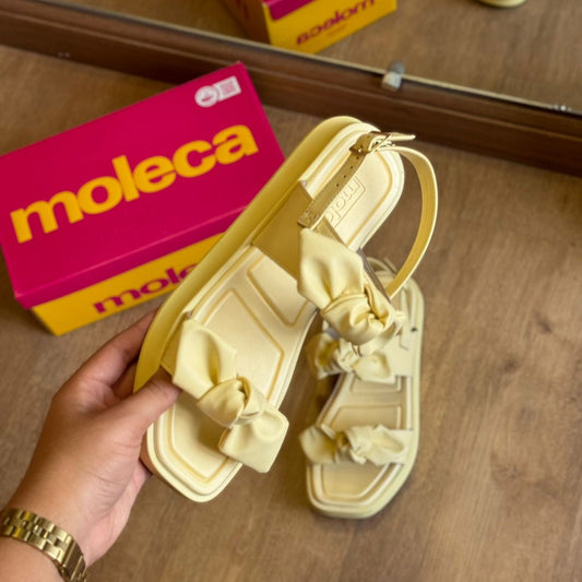 Sandália Moleca Detalhe de Laço 5506.106