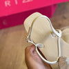 Sandália Rasteira Arezzo Slim Square Quartzo Z190270080