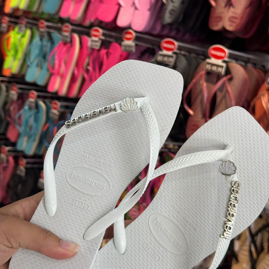Havaianas Slim Square + Placa Logo + Pin Concha