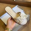Rasteira Arezzo Couro Flat Tira Vazada Puffer A134670034