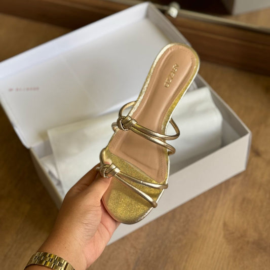 Rasteira Arezzo Bico Redondo Tiras Nós A044850666