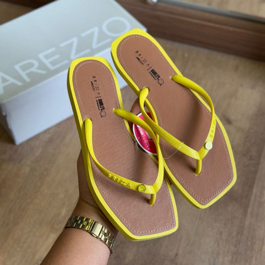 Chinelo de Dedo Arezzo Recouro Square Smiley Z190270199