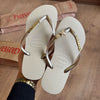 Havaianas Slim + Placa Logo Dourado + Pin Tartaruga e Estrela do Mar