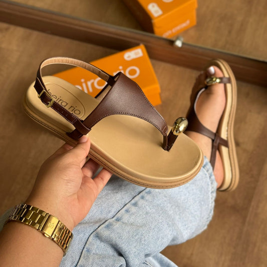 Sandália Beira Rio Detalhe Dourado 8513.113.14710