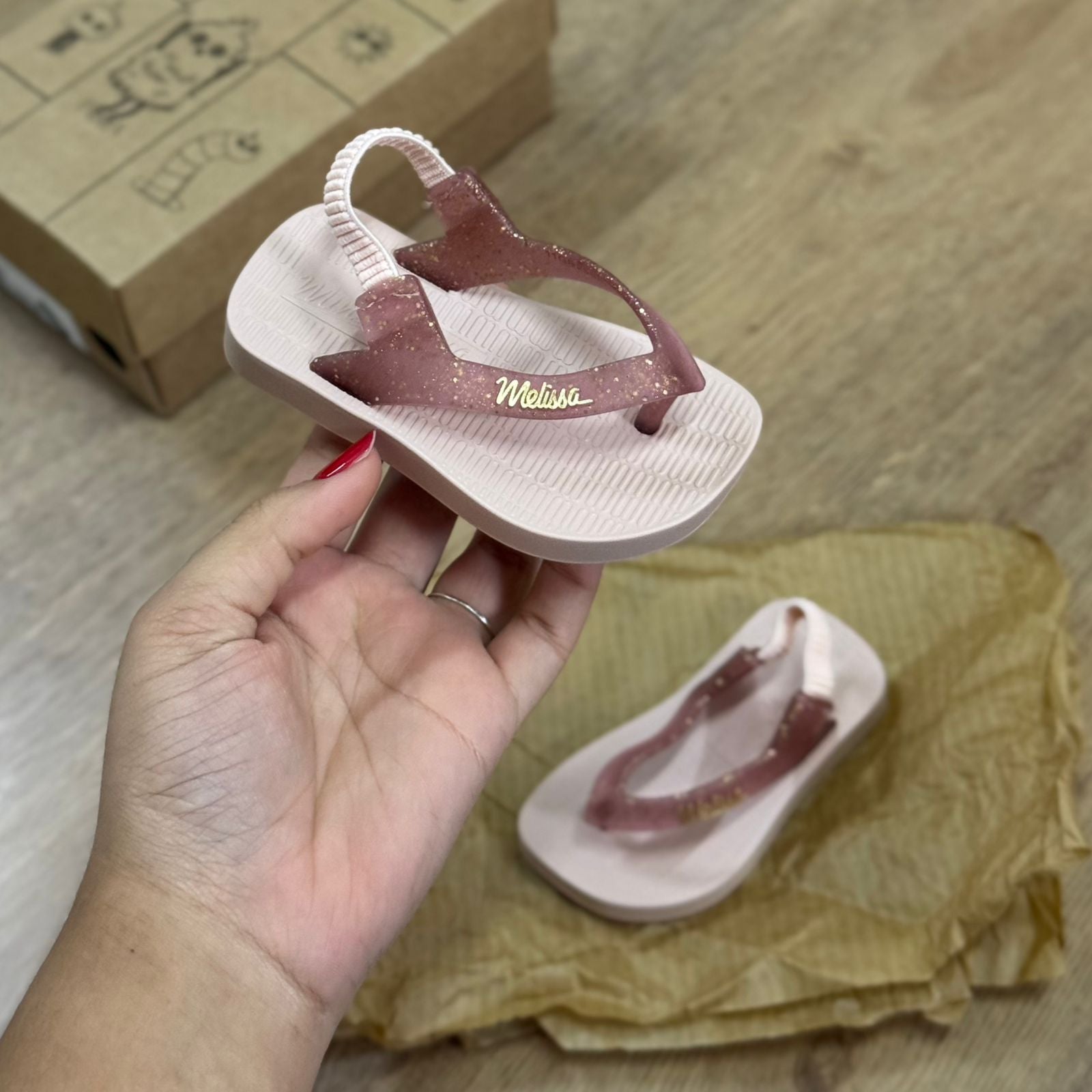 Mini Melissa Sun Long Beach Baby 35762 – Armazém dos Chinelos