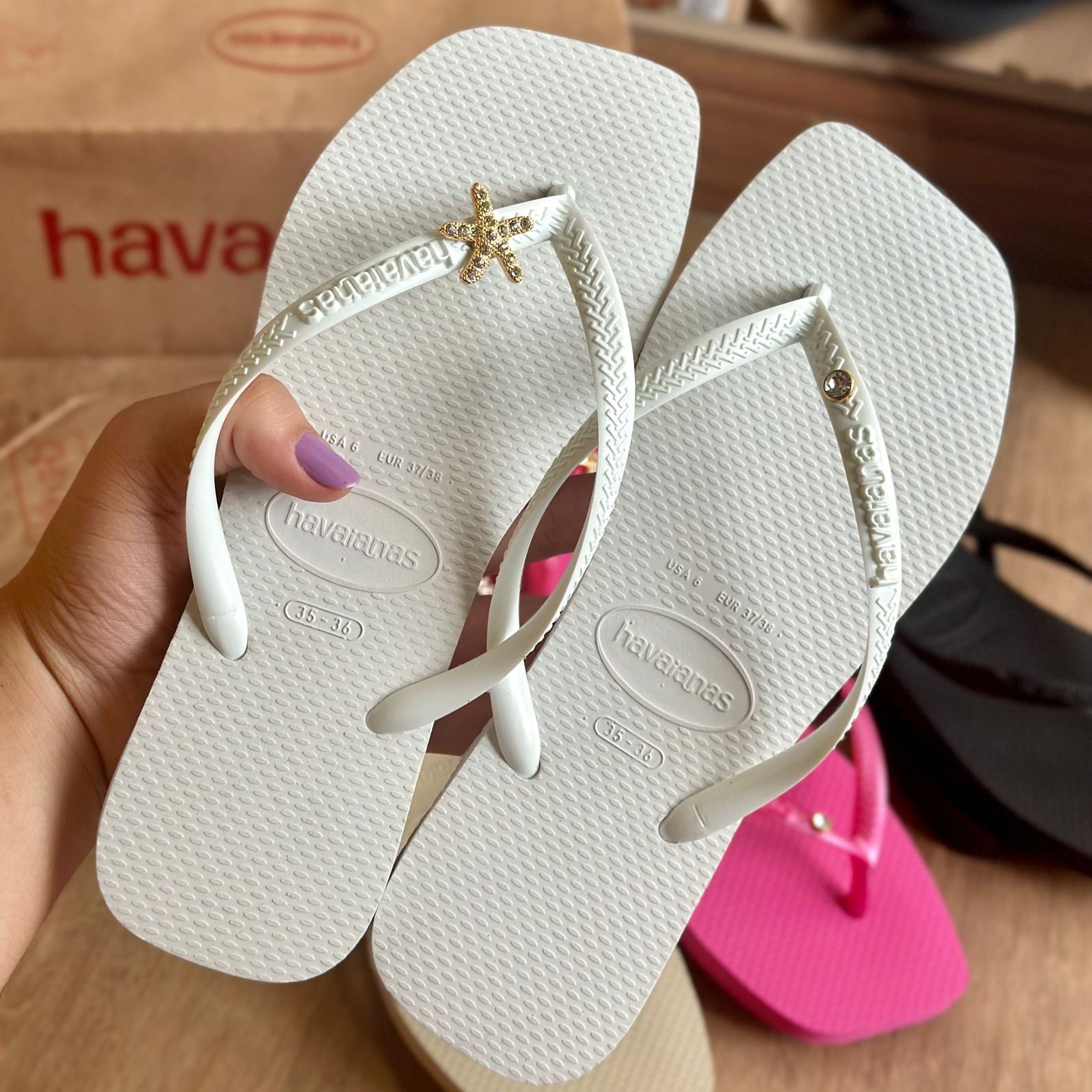 A maior Coleção de Pingentes Personalizados para chinelo no Brasil ...