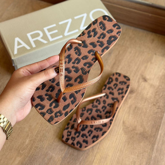 Chinelo de Dedo Arezzo Animal Print Z190270194