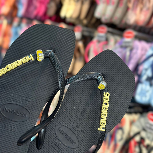 Havaianas Slim Square + Placa Logo Amarelo +  Pin Homer e Cerveja Duff