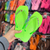 Havaianas Slim Square Glitter Neon + Pin Tucano e Coqueiro