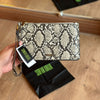 Carteira Santa Lolla Clutch Material Cobra 0450.441E.037A