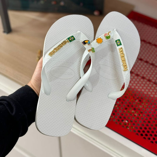 Havaianas Brasil + Placa Logo + Pin Tucano + Coqueiro + Sol e Coco