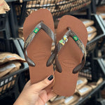Havaianas Brasil Logo + Pin Tucano e Coqueiro