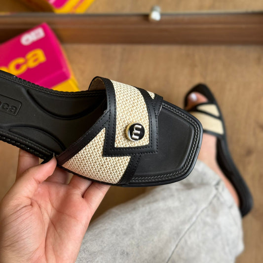 Sandália Rasteira Moleca Botão 5494.222