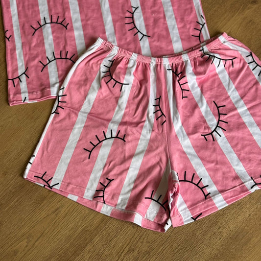 Conjunto Pijama Cílios & Listras (Rosa)