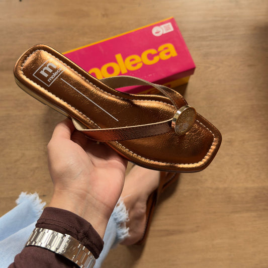 Sandália Moleca Rasteira Detalhe Cirucular na Tira 5559.102