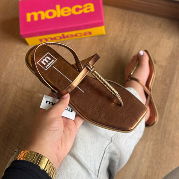 Sandália Moleca Rasteirinha Detalhe Metálico 5560.102