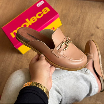 Mule Moleca Detalhe Dourado 5743.213