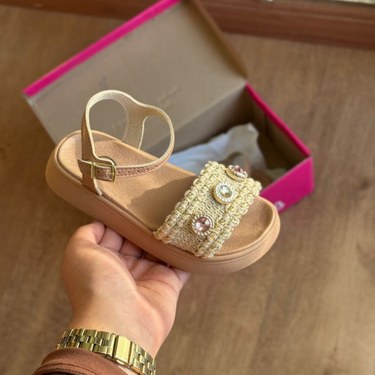 Sandália Molekinha Detalhe em Palha 2358.119