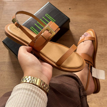 Sandália Santa Lolla Rasteira Couro 0B5E.5B00