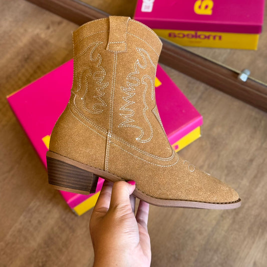 Bota Moleca Cano Curto Country 5353.201