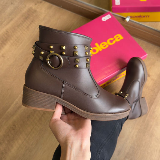 Bota Moleca Couro Fivela Tiras Grossas 5354.201