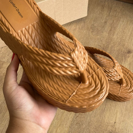 Sandália Confort Dream Tamanco Tiras Grossas