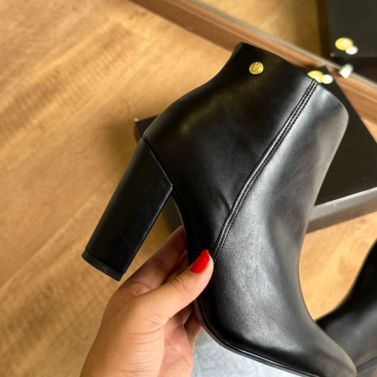 Bota Vizzano Bico Fino 3105.100