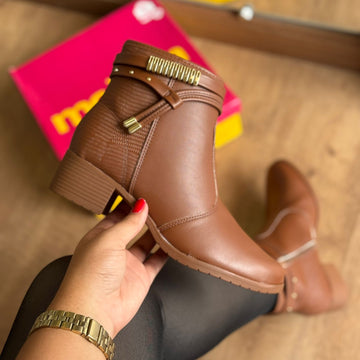 Bota Moleca Coturno Detalhe Dourado 5346.108