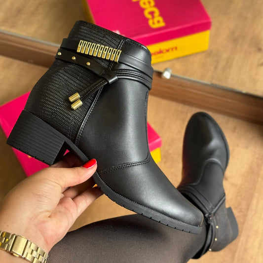 Bota Moleca Coturno Detalhe Dourado 5346.108