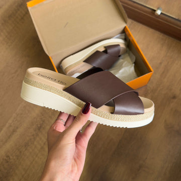 Sandália Beira Rio Tamanco 8575.100