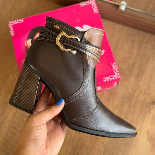 Bota Dakota Ankle Bico Fino D2393