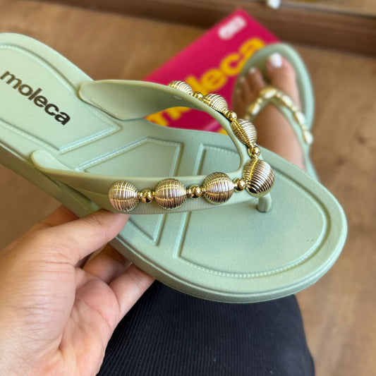 Chinelo De Dedo Moleca Detalhe Conchinhas 5548.109