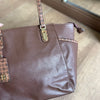 Bolsa Chenson Ombro Detalhe Monograma 85543-1