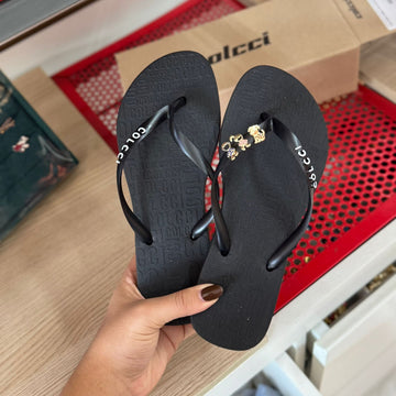 Chinelo De Colcci Rio 158.01.00901 + Pin Menino + Pin Menina + Pin Pet