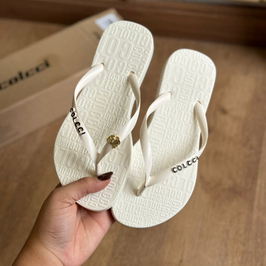 Chinelo De Dedo Colcci Rio 158.01.00901 + Pin Pet