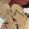 Chinelo Colcci Rio 158.01.00901 + Pin Brasil + Cachorro Caramelo e Brasil Logo