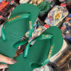 Havaianas Top + Placa logo Dourado + Pin Brasil + Pin Trevo + Pin Nome Brasil